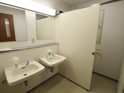 中央区東日本橋のセットアップオフィス物件（東日本橋駅徒歩1分、約60坪）