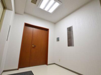 中央区東日本橋のセットアップオフィス物件（東日本橋駅徒歩1分、約60坪）