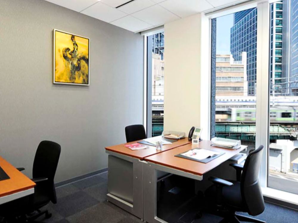 港区新橋のオフィス物件（新橋駅徒歩3分）