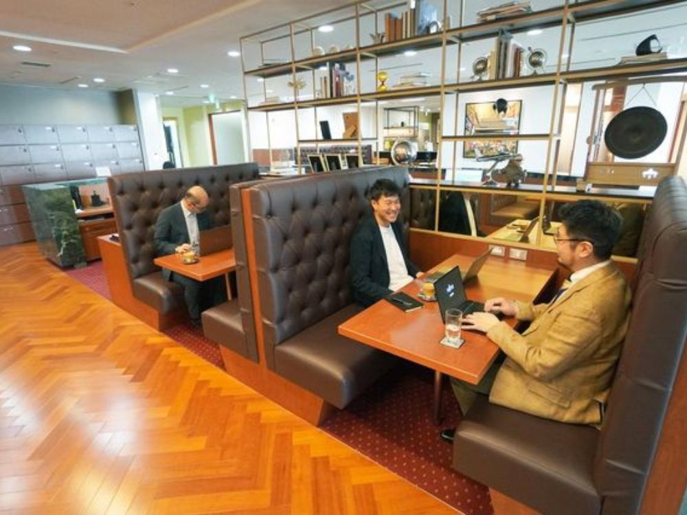 港区港南の5-7名用オフィス物件（品川駅徒歩3分、10坪未満）