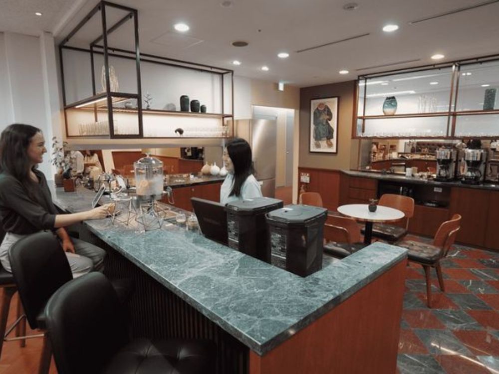 港区港南の2-3名用オフィス物件（品川駅徒歩3分、10坪未満）