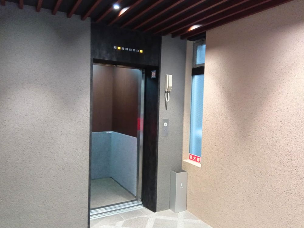 中央区東日本橋のセットアップオフィス物件（東日本橋駅徒歩1分、約25坪）