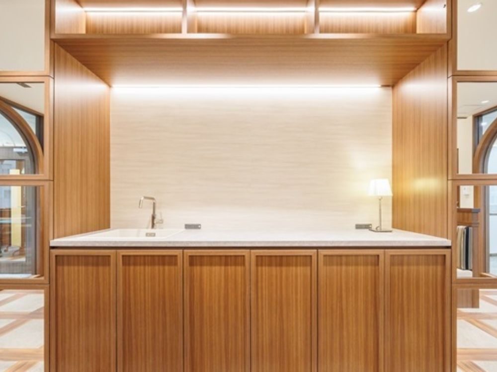 千代田区神田神保町のセットアップオフィス物件（神保町駅徒歩1分、約70坪）