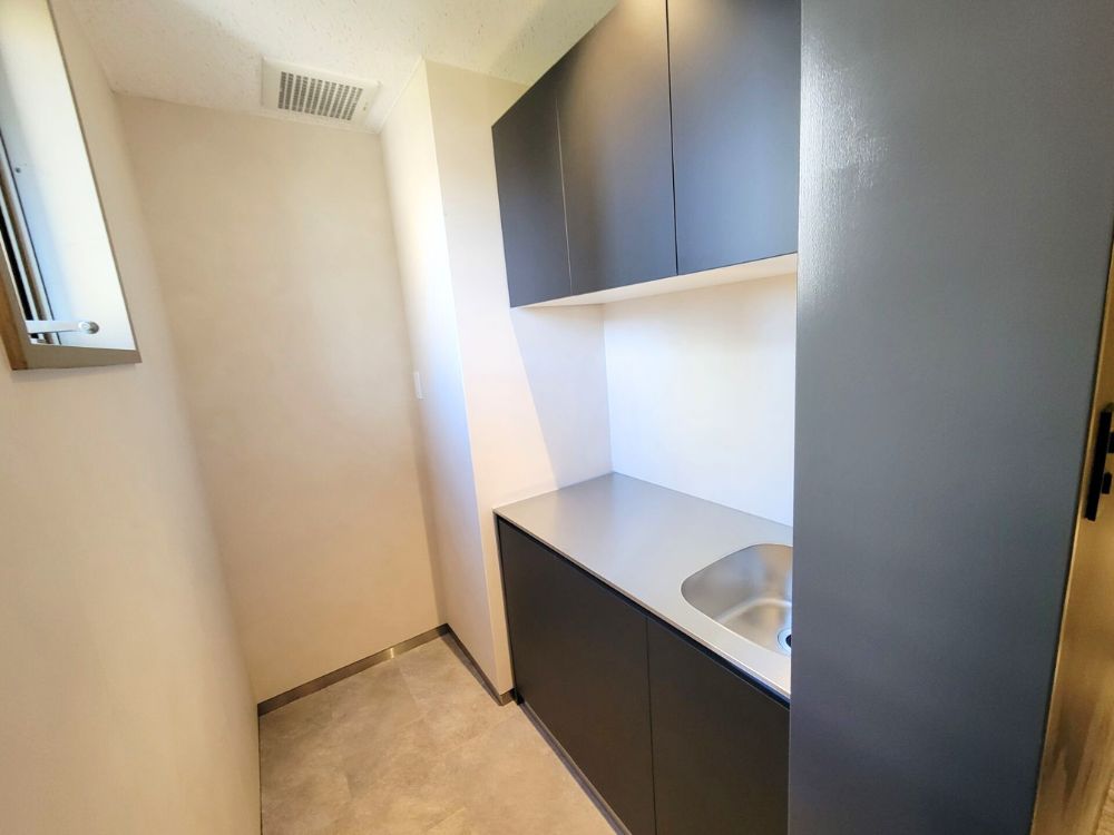 中央区新川のセットアップオフィス物件（八丁堀駅徒歩5分、約70坪）