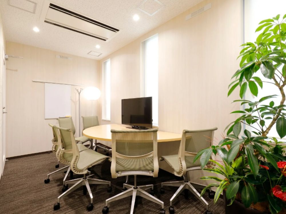 港区新橋の2名用オフィス物件（内幸町駅徒歩2分、10坪未満）