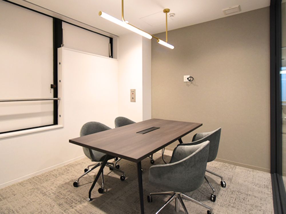 新宿区市谷本村町のセットアップオフィス物件（市ヶ谷駅徒歩5分、約170坪）