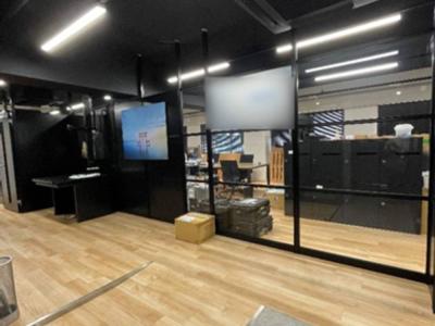 千代田区神田錦町の居抜きオフィス物件（神保町駅徒歩5分、約35坪）