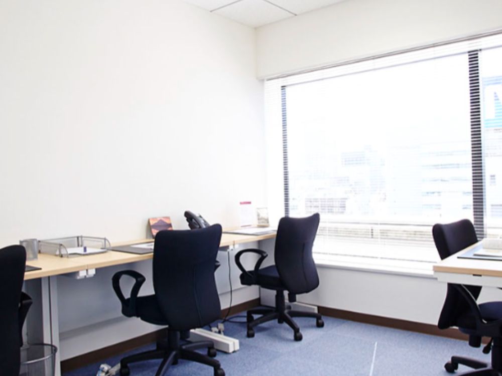 港区芝大門のオフィス物件（大門駅徒歩3分）