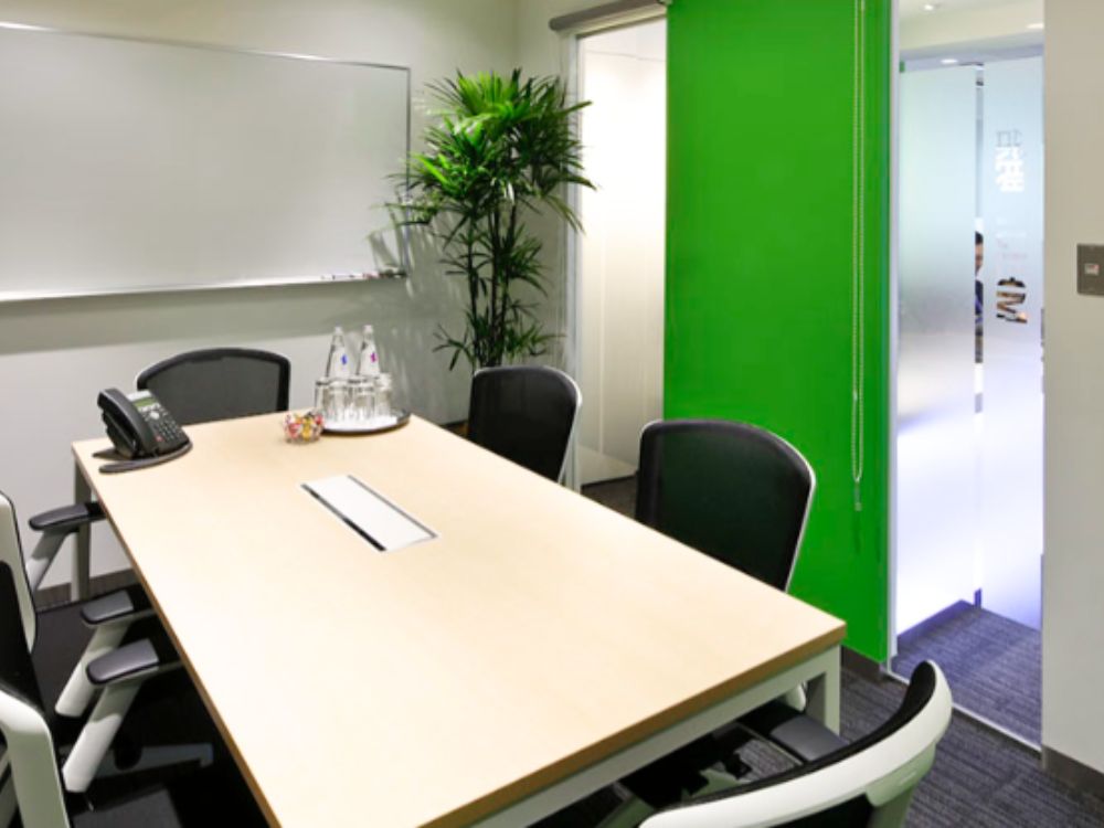 渋谷区神宮前のオフィス物件（明治神宮前駅徒歩2分）