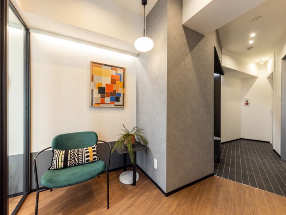 千代田区飯田橋のリバーサイドオフィス物件（飯田橋駅徒歩1分、約15坪）