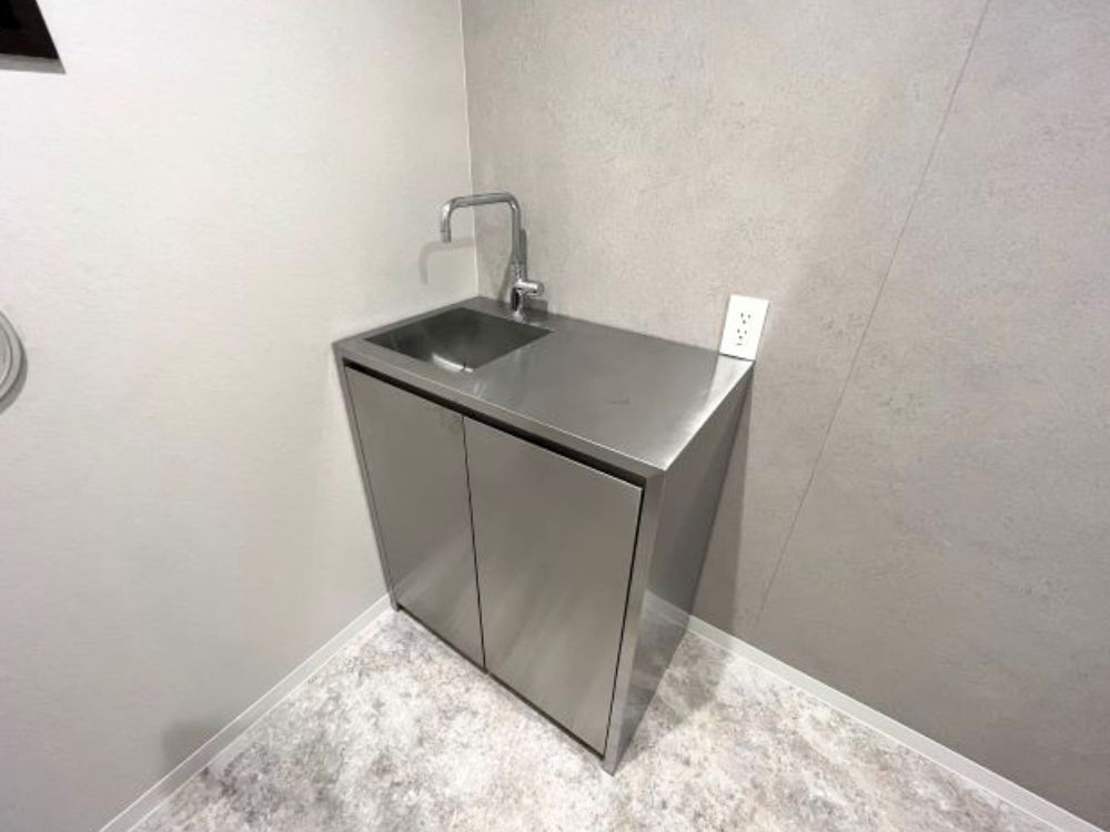 文京区本郷のセットアップオフィス物件（本郷三丁目駅徒歩3分、約40坪）