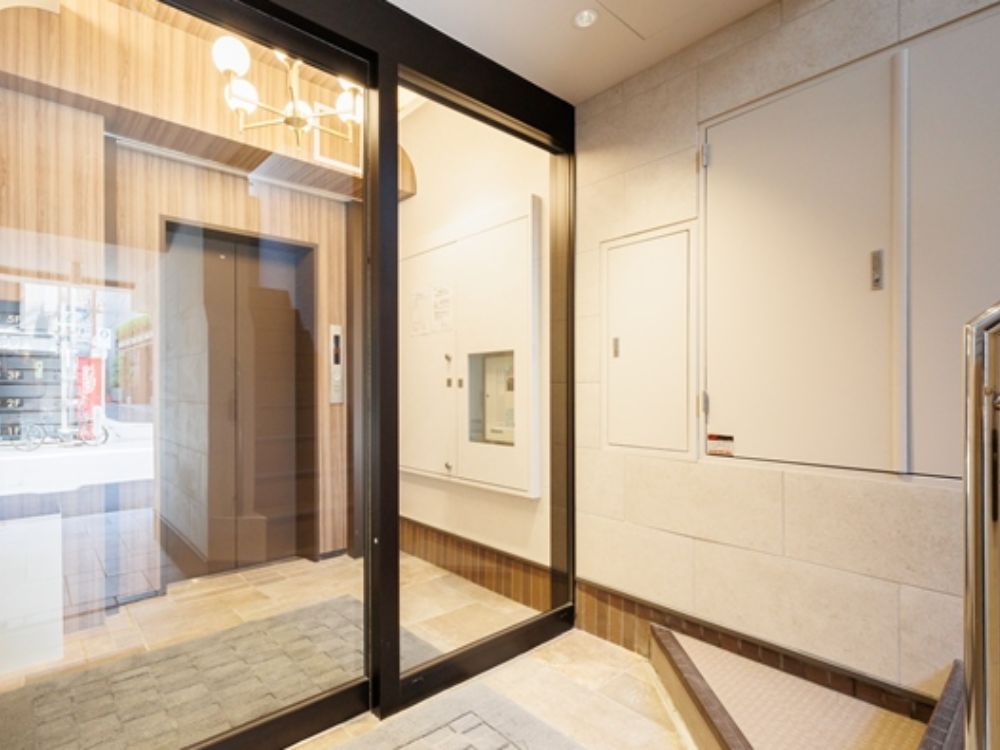 千代田区神田神保町のフルセットアップオフィス物件（神保町駅徒歩2分、約30坪）