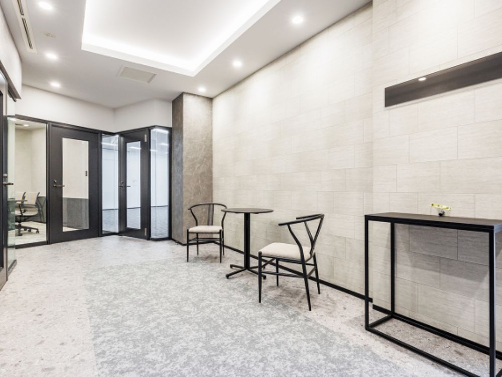 千代田区神田東松下町のセットアップオフィス物件（岩本町駅徒歩3分、約40坪）