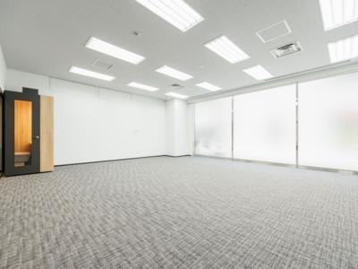 千代田区神田東松下町のセットアップオフィス物件（岩本町駅徒歩3分、約30坪）