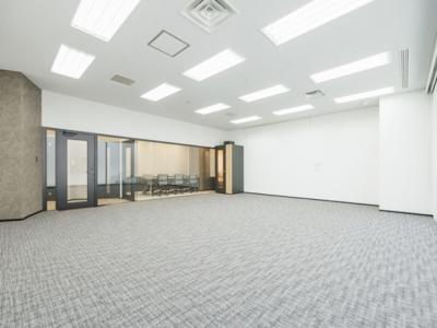 千代田区神田東松下町のセットアップオフィス物件（岩本町駅徒歩3分、約30坪）