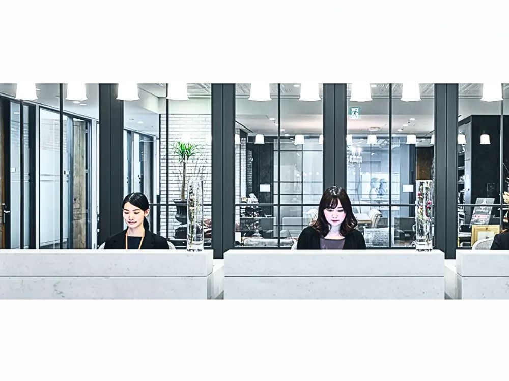 渋谷区神宮前のオフィス物件（原宿駅徒歩4分）