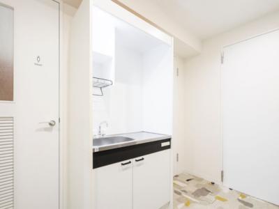 港区東新橋のセットアップオフィス物件(汐留駅徒歩2分、約30坪)