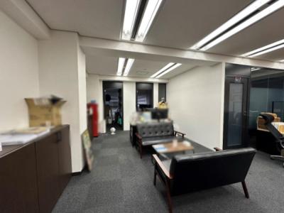 港区六本木の居抜きオフィス物件（六本木一丁目駅徒歩2分、約60坪）