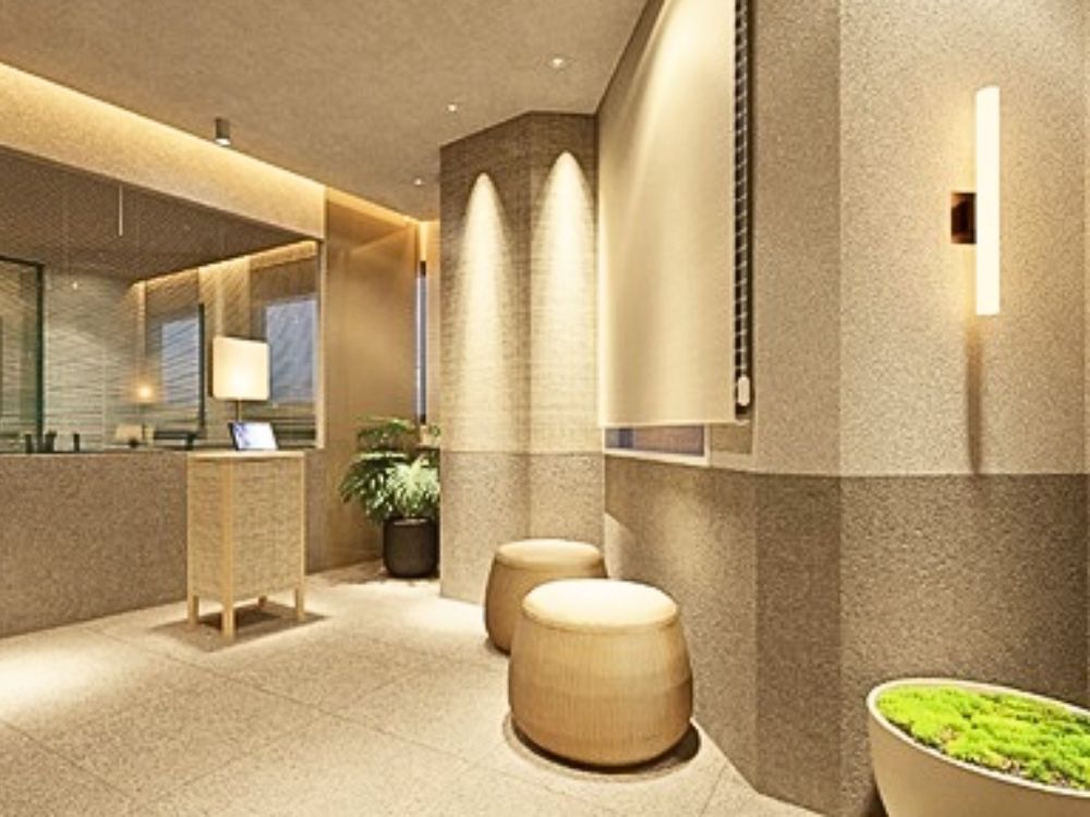 港区芝のフルセットアップオフィス物件（三田駅徒歩2分、約55坪）