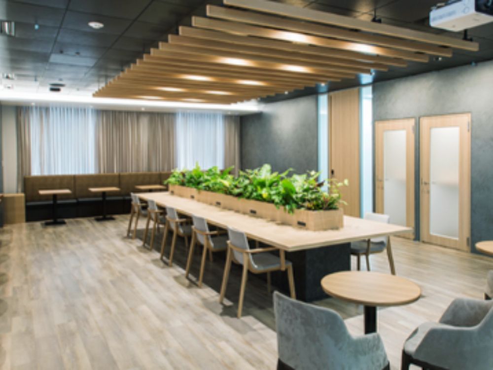 中央区八重洲の1-8名用オフィス物件（日本橋駅徒歩1分、10坪未満）