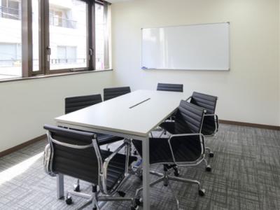 新宿区西新宿のオフィス物件（西新宿駅徒歩2分）