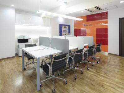 新宿区西新宿のオフィス物件（西新宿駅徒歩2分）