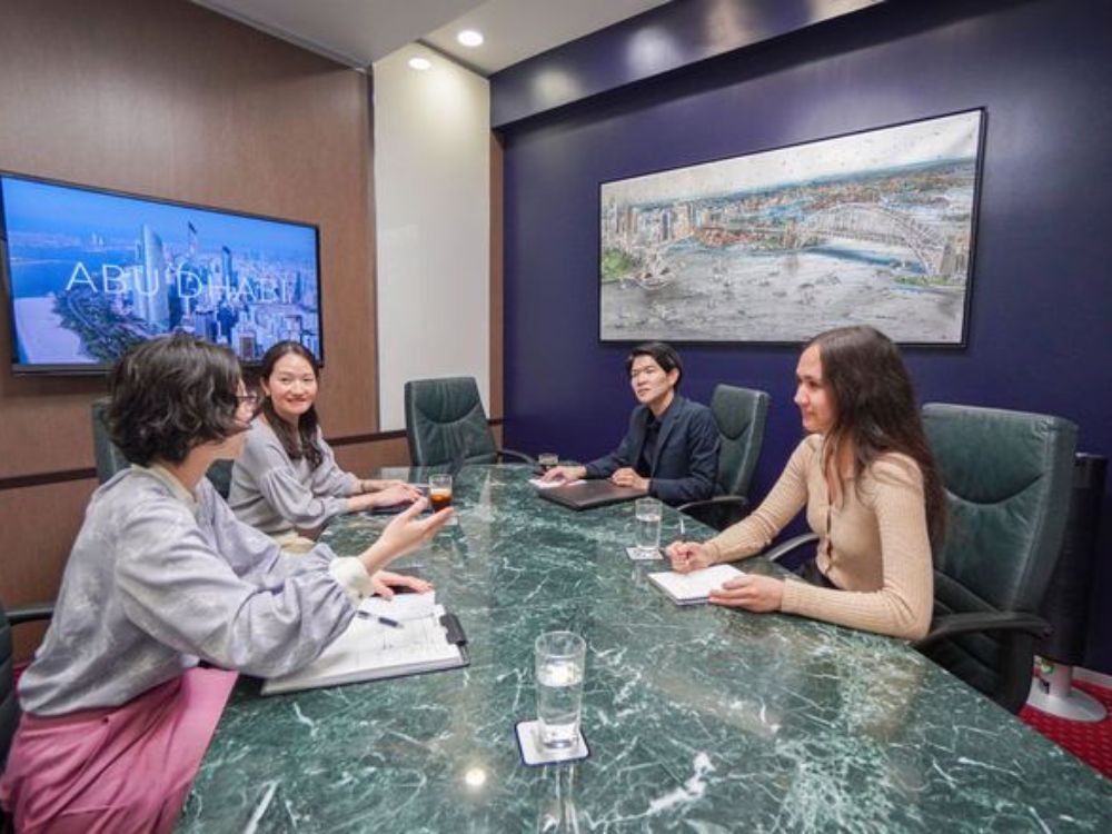 千代田区丸の内の1-3名用オフィス（二重橋前駅徒歩1分、10坪未満）