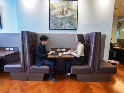 千代田区丸の内の1-3名用オフィス（二重橋前駅徒歩1分、10坪未満）