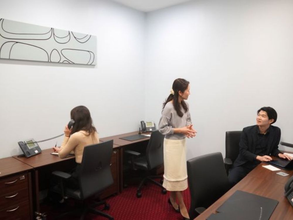 千代田区丸の内の3-6名用オフィス（二重橋前駅徒歩1分、10坪未満）