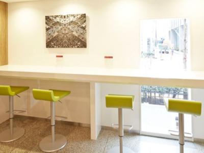 渋谷区千駄ヶ谷のオフィス物件（新宿駅徒歩3分）