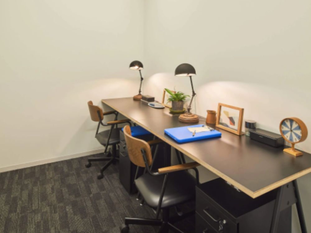 新宿区西新宿のオフィス物件（西新宿駅徒歩1分）