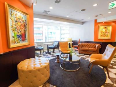 中央区日本橋本町の1-2名用オフィス物件(新日本橋駅徒歩1分、10坪未満)