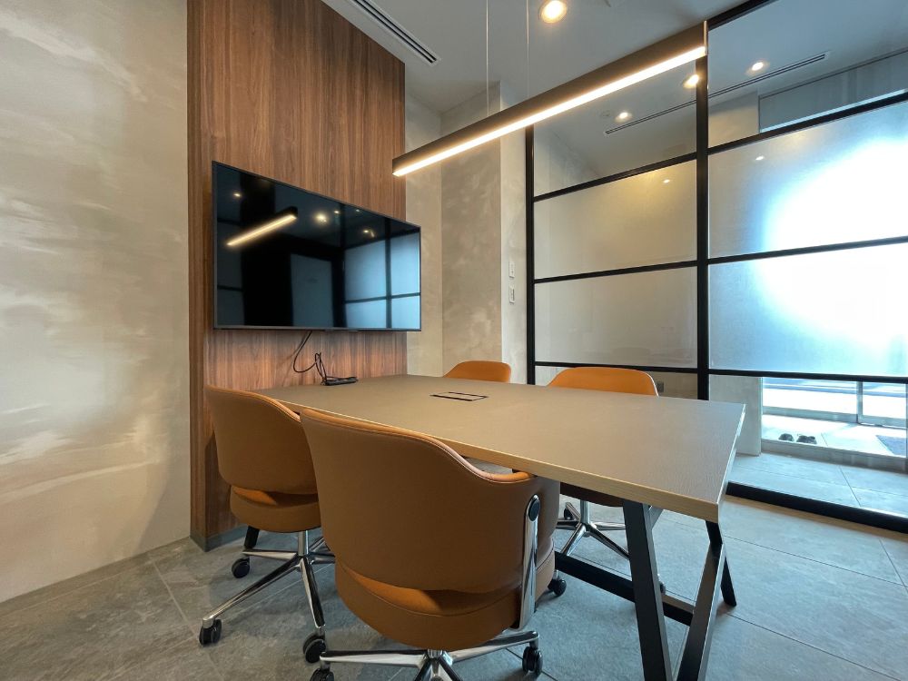 港区浜松町のセットアップオフィス物件（浜松町駅徒歩3分、約40坪）