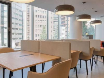 新宿区西新宿のオフィス物件(新宿駅徒歩2分)