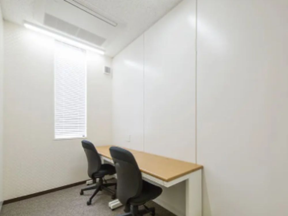 千代田区神田淡路町の3-4名用オフィス物件（御茶ノ水駅徒歩5分、10坪未満）