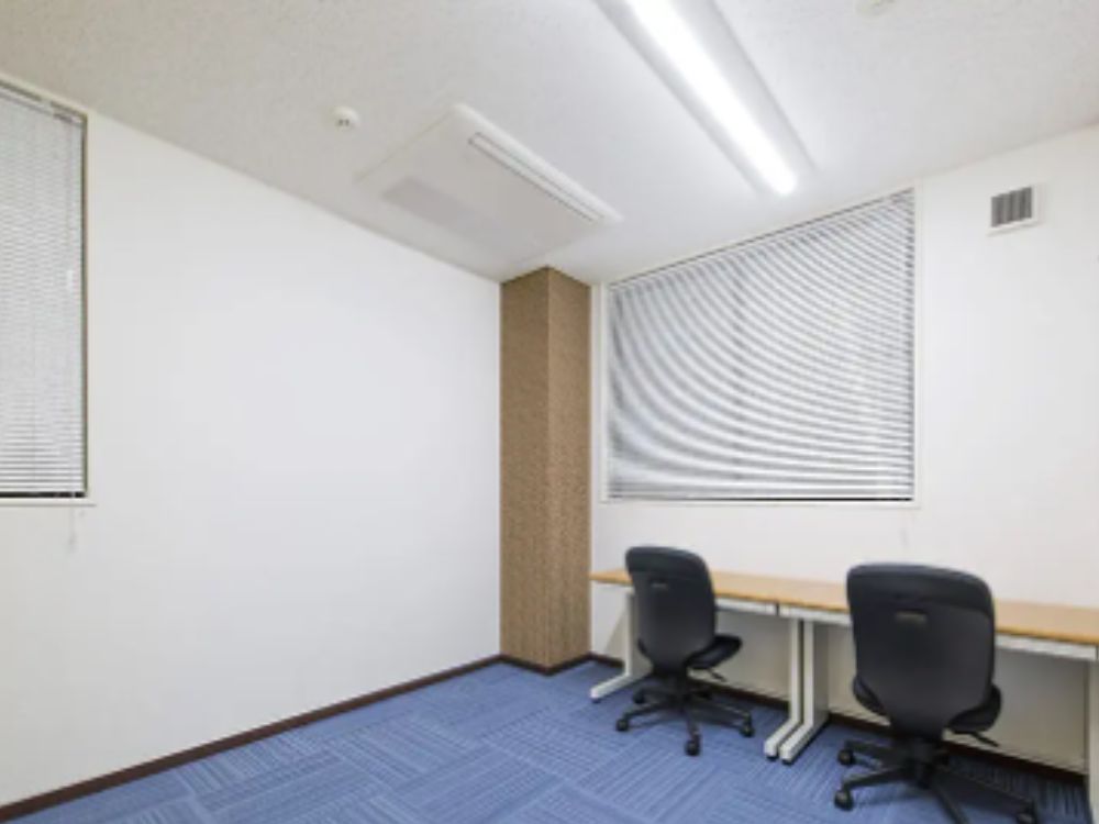 千代田区神田淡路町の5-6名用オフィス物件（御茶ノ水駅徒歩5分、10坪未満）