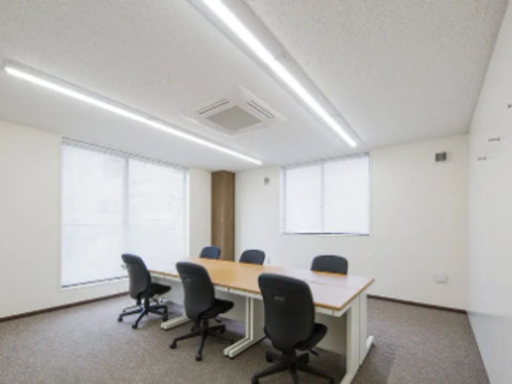 千代田区神田淡路町の15名用オフィス物件（御茶ノ水駅徒歩5分、10坪未満）