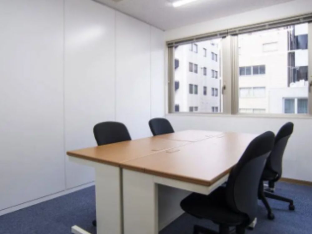 千代田区神田三崎町の6-8名用オフィス物件（水道橋駅徒歩2分、10坪未満）