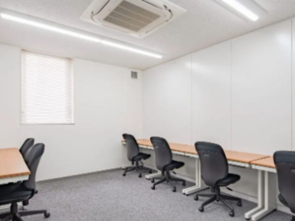 中央区日本橋小舟町の6-8名用オフィス物件（人形町駅徒歩5分、10坪未満）