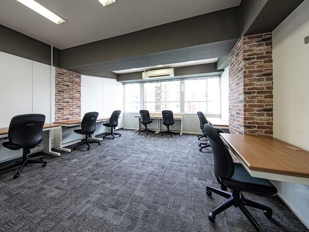 豊島区南大塚の6-10名用オフィス物件（大塚駅徒歩2分、10坪未満）