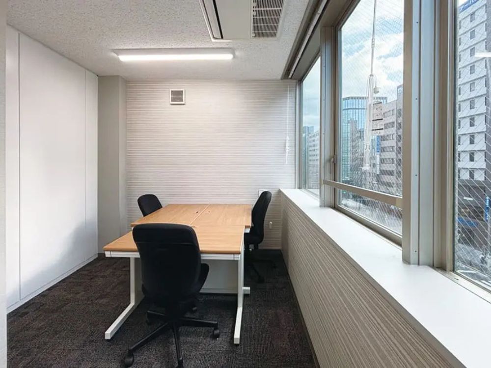 台東区上野の4-6名用オフィス物件（末広町駅徒歩3分、10坪未満）