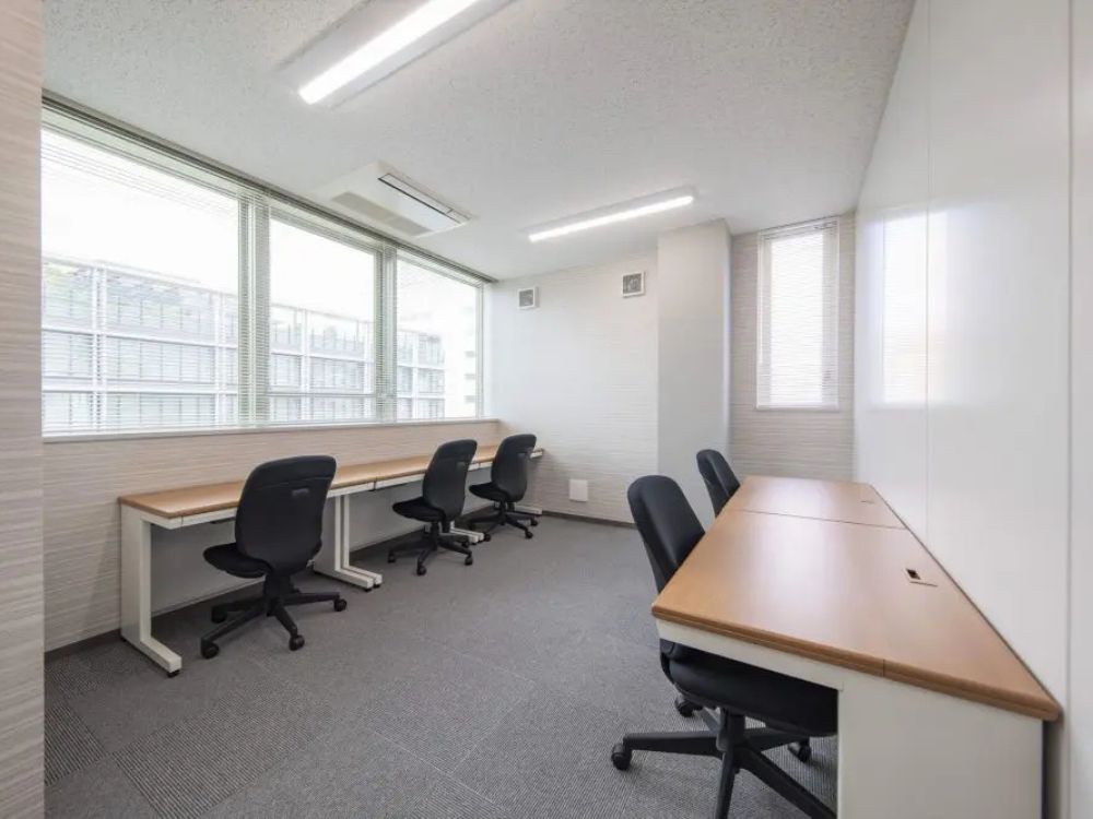 台東区上野の10-12名用オフィス物件（末広町駅徒歩3分、10坪未満）