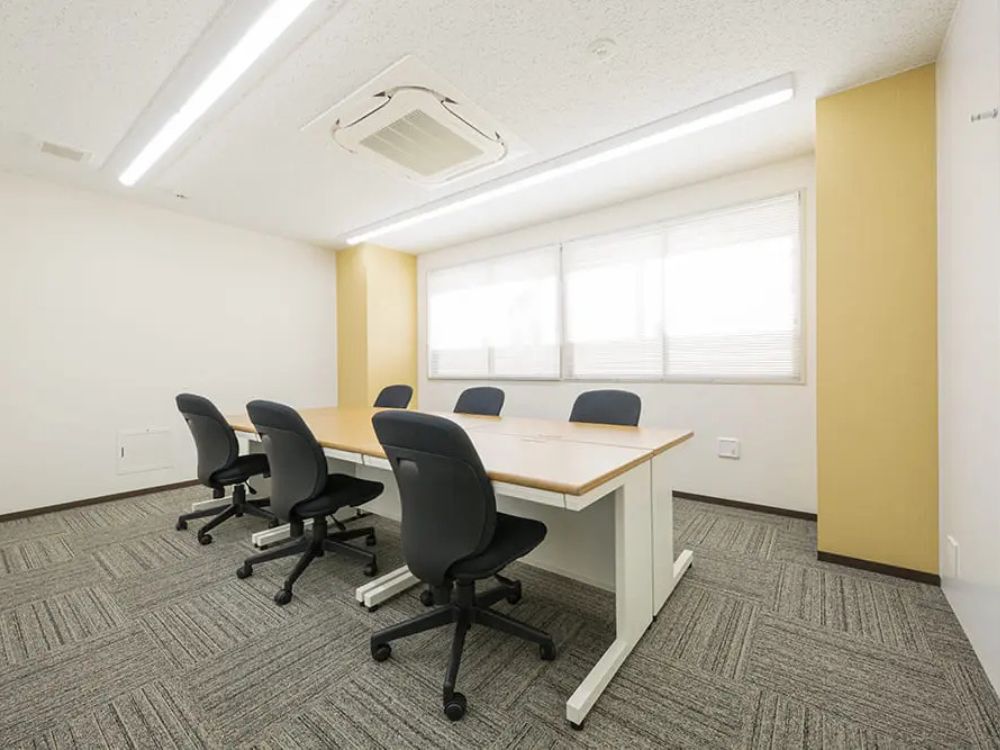 渋谷区代々木の8-10名用オフィス物件（代々木駅徒歩2分、1坪未満）