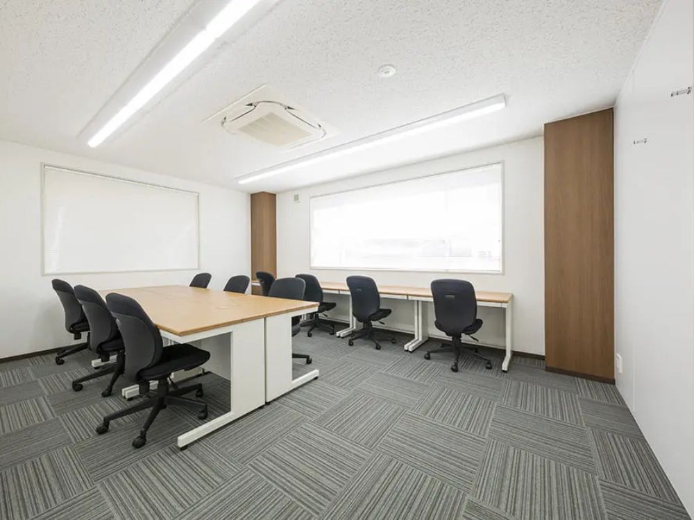 渋谷区代々木の12名用オフィス物件（代々木駅徒歩2分、1坪未満）