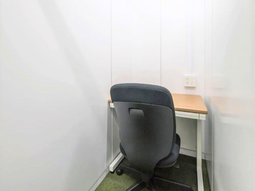 港区赤坂の1名用オフィス物件（溜池山王駅徒歩4分、10坪未満）