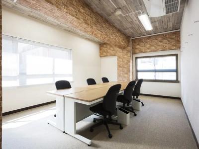 港区新橋の6-12名用オフィス物件(新橋駅徒歩3分、10坪未満)
