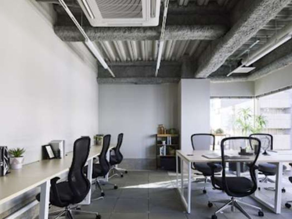 千代田区神田須田町の9名用オフィス物件（神田駅徒歩3分、10坪未満）