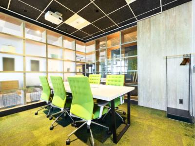 港区赤坂のオフィス物件（六本木駅徒歩1分）