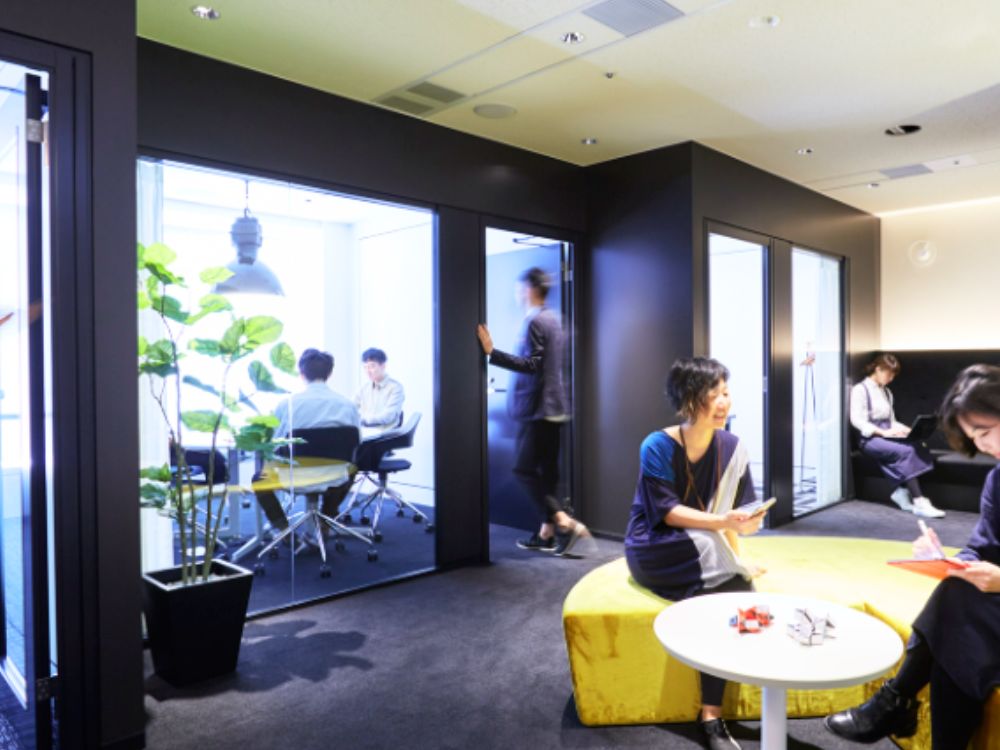 新宿区西新宿のオフィス物件（都庁前駅徒歩1分）