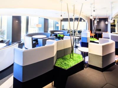 新宿区西新宿のオフィス物件(都庁前駅徒歩1分)